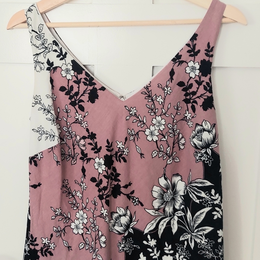 Newport News Floral Vneck Sleeveless Pink and Black Floral Midi Dress Size 8 - Picture 2 of 7